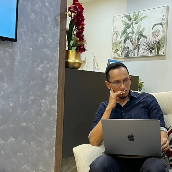 Portrait of Huzaifah Za'ba, co-founder of Duoz Technology